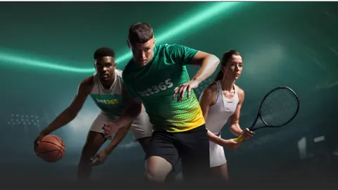 弗格远投三分破防，CBA赛场上演精彩一幕